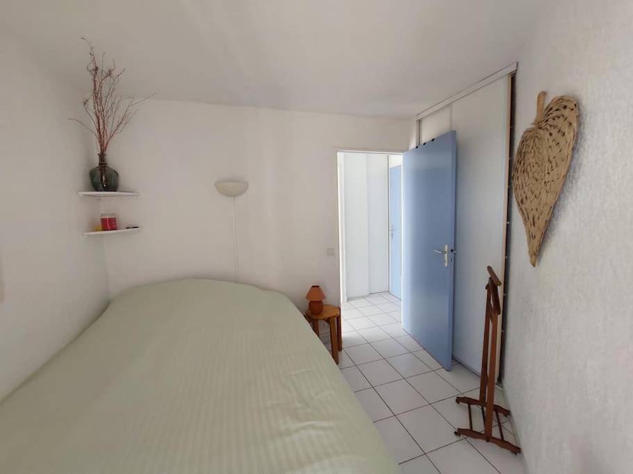Cosy Appartement Les Pieds Dans Le Sable Le Barcarès Exterior foto